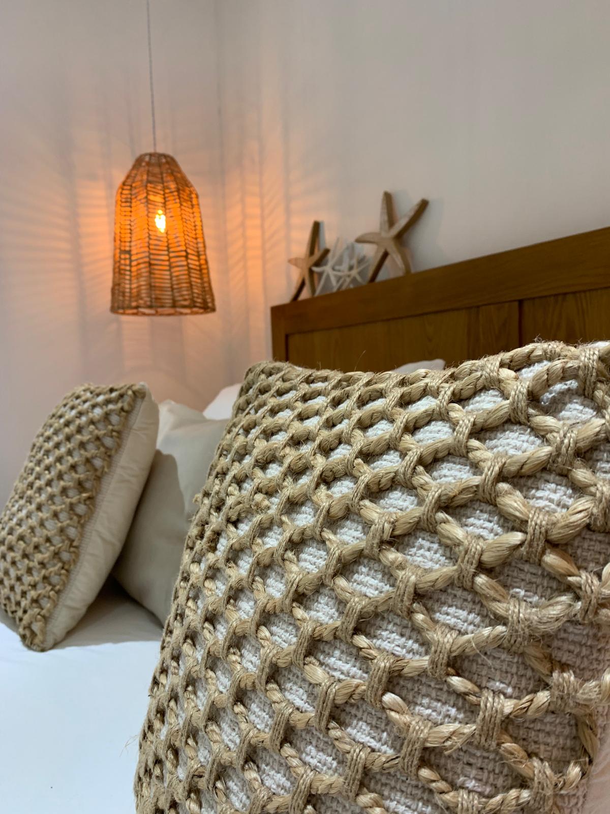 ocean Drive Apartments - Deluxe 5